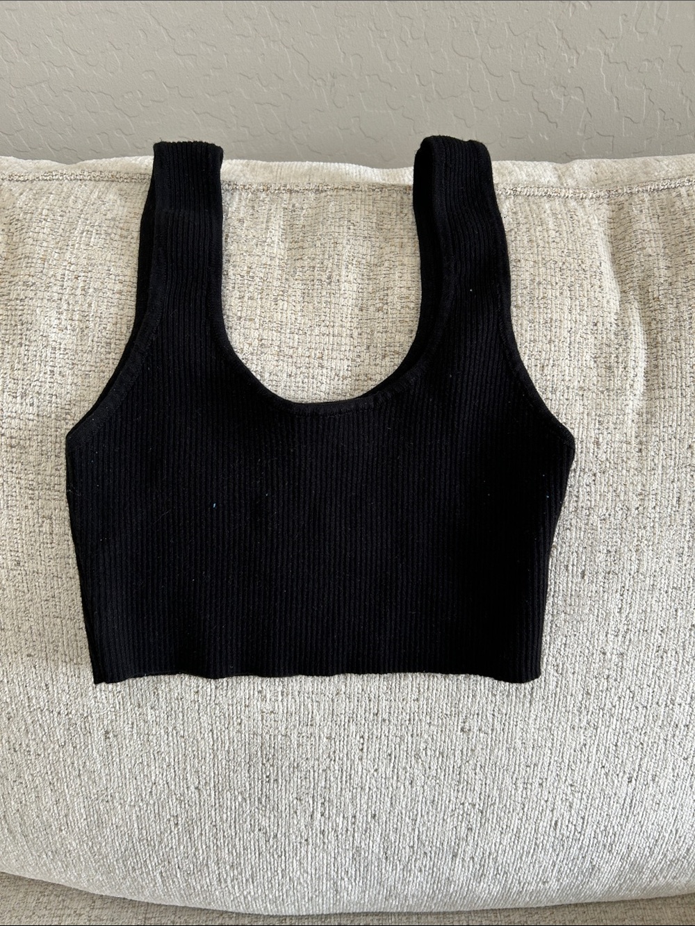 Forever 21 Black Ribbed Scoop Neck Crop Tank